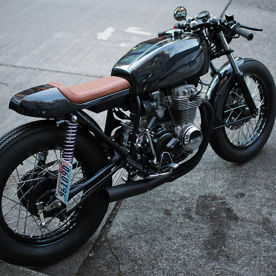 pexels-romanp-34006 alquilar-motocicleta